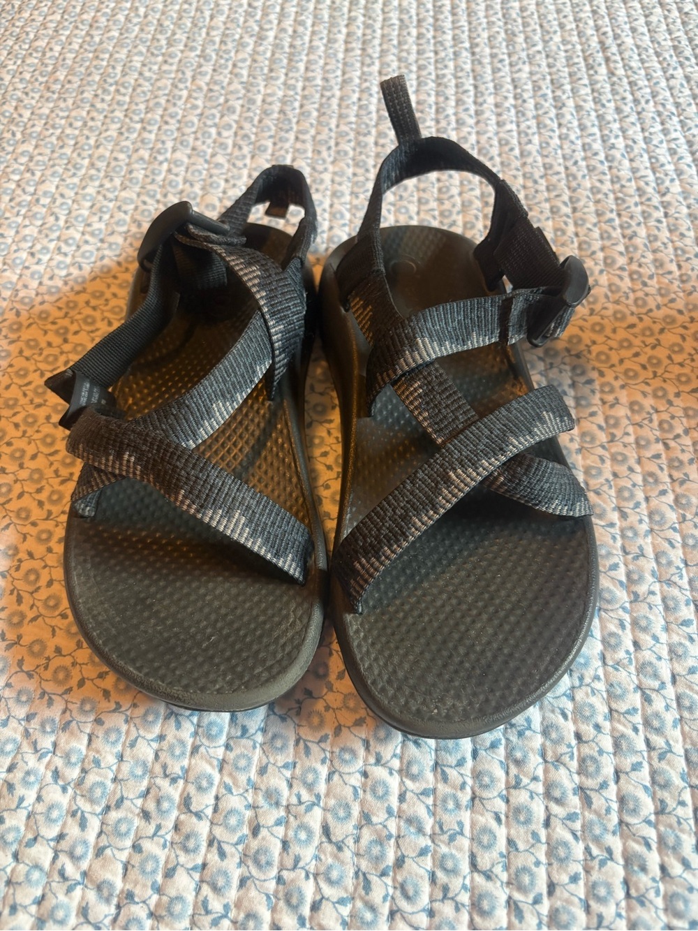 Chaco Sandals Girls Size 4